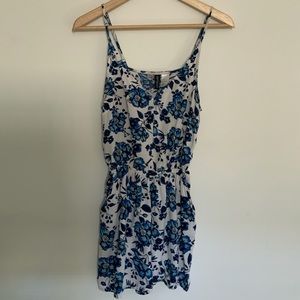 Jumpsuit with flowers